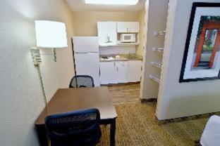 Mainstay Suites Knoxville - Cedar Bluff Quarto foto